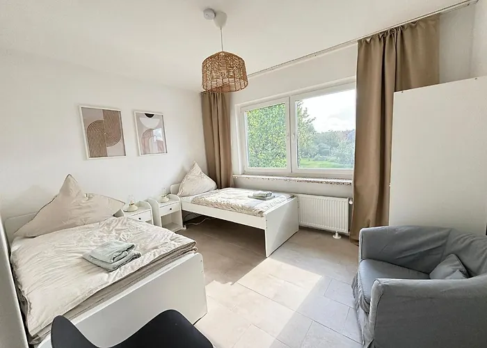 110qm- 4 - Free Private Parking- Free Fast Wifi - Kitchen - Near Wood- A Part Time Lejlighed Walsrode